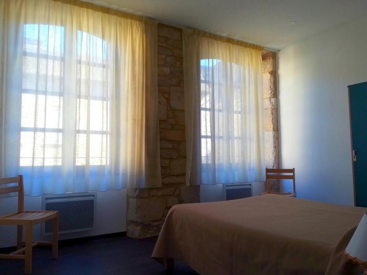 Gite La Maison Des Pelerins Villeneuve-dʼAveyron 外观 照片