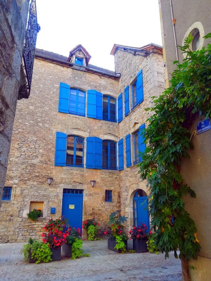 Gite La Maison Des Pelerins Villeneuve-dʼAveyron 外观 照片