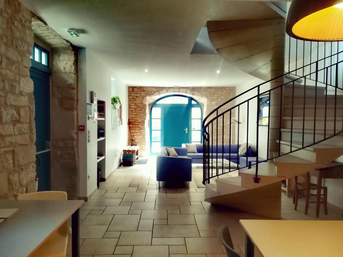 Gite La Maison Des Pelerins Villeneuve-dʼAveyron 外观 照片